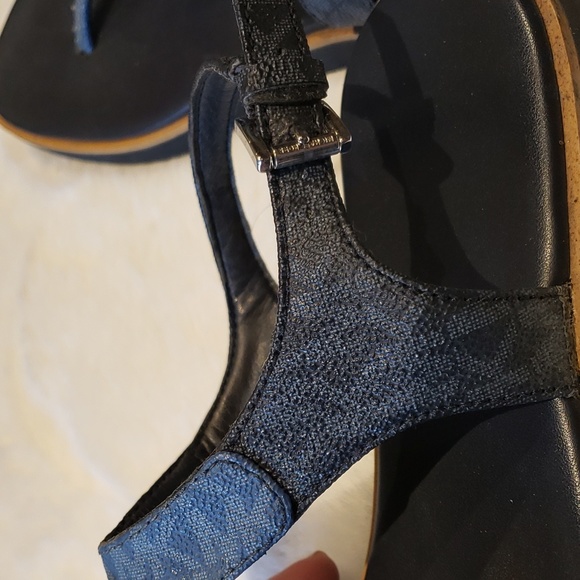 Michael kors 10 flip flop sandals 10navy blue - Picture 6 of 7